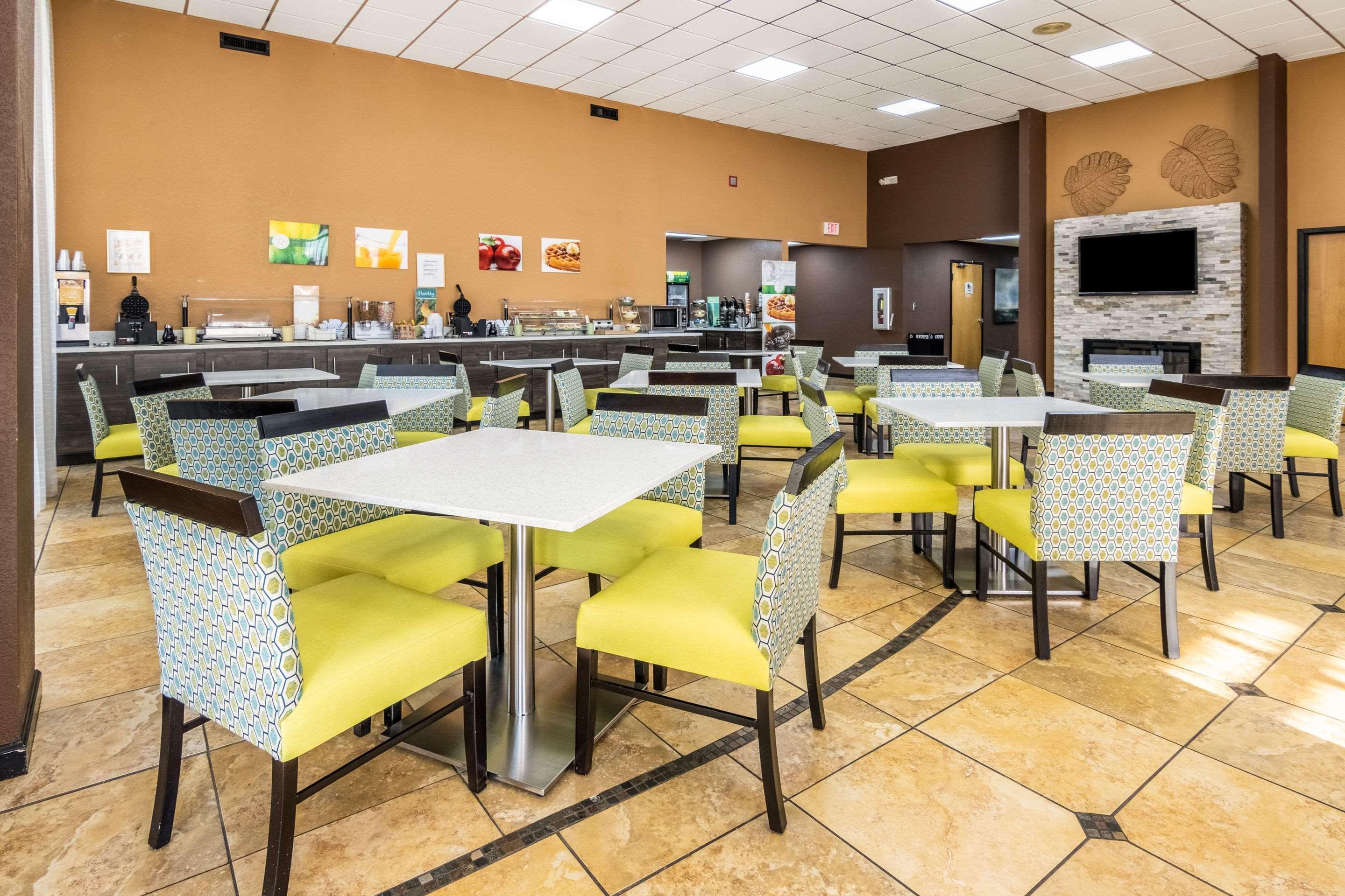 Quality Inn Perry - National Fairgrounds Area Esterno foto