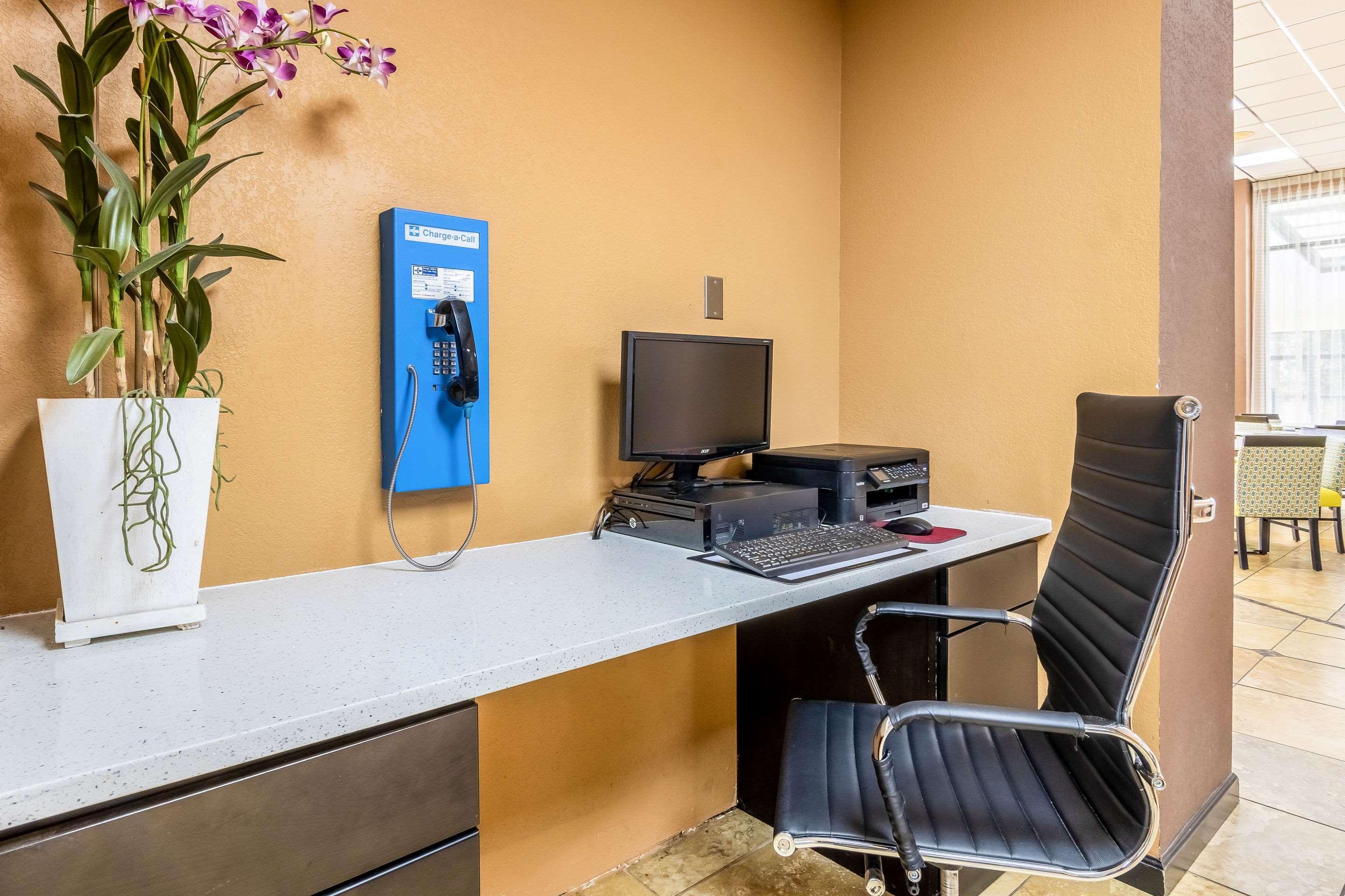 Quality Inn Perry - National Fairgrounds Area Esterno foto