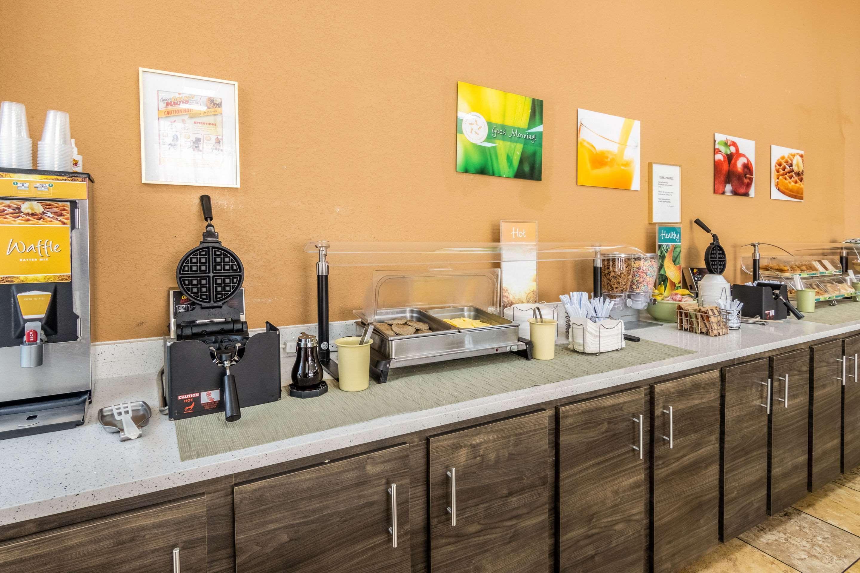 Quality Inn Perry - National Fairgrounds Area Esterno foto